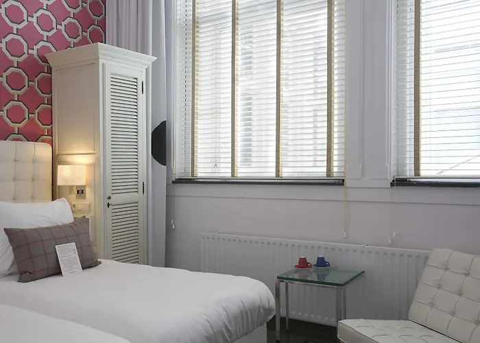 Hotel New York By Westcord 4*