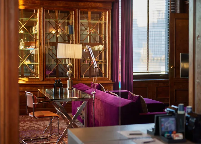 Hotel New York By Westcord 4*