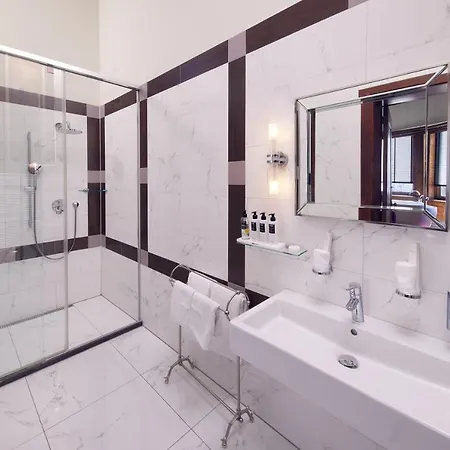 Szálloda New York By Westcord