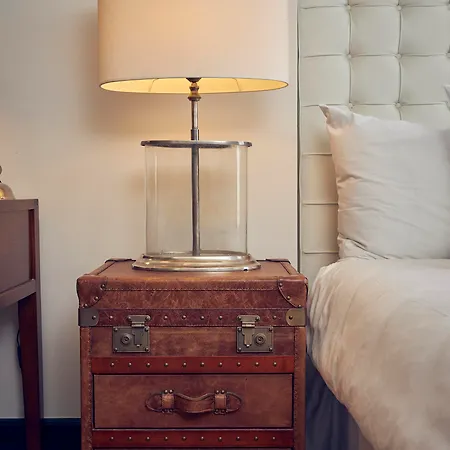 Отель New York By Westcord 4*