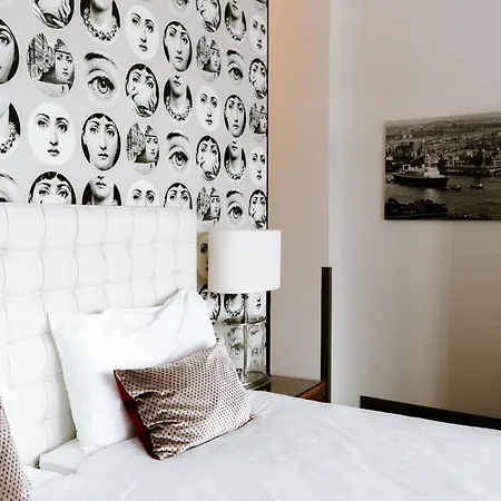 New York By Westcord Szálloda