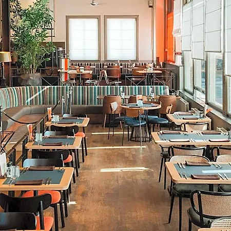 New York By Westcord Hotel 4*