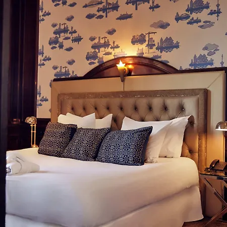 New York By Westcord Hotel