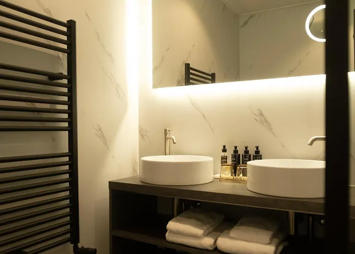 New York By Westcord 4*