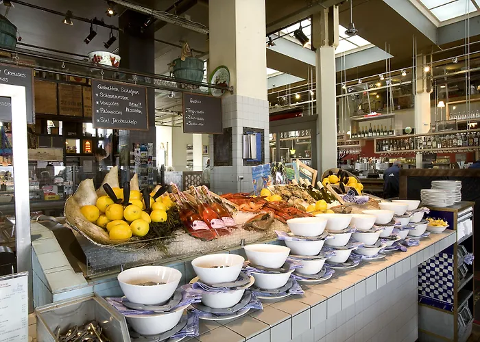 Отель New York By Westcord 4*