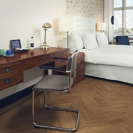 New York By Westcord Hotel 4*