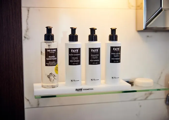 New York By Westcord Hotel