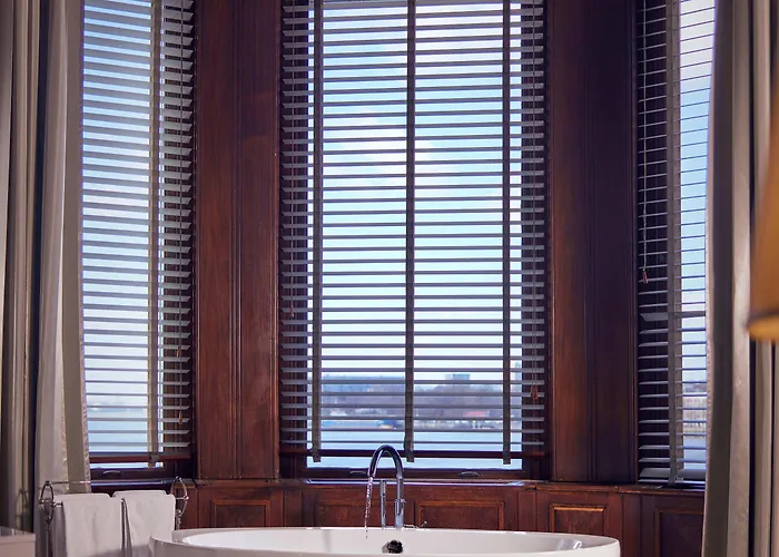 Hotel New York By Westcord